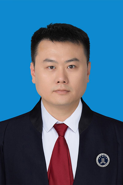 董强
